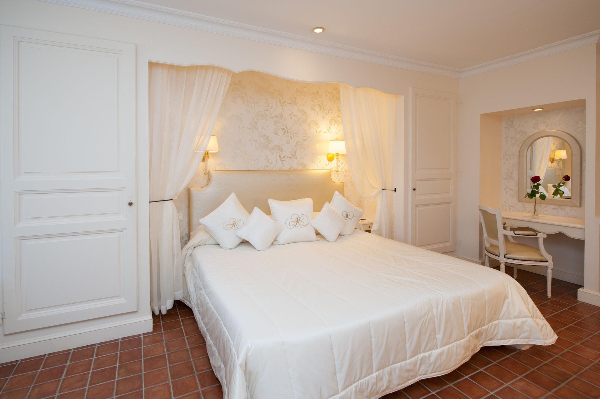 Auberge De Cassagne & Spa Le Pontet  Esterno foto