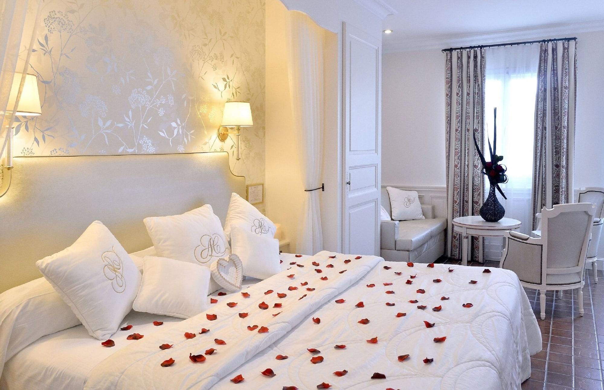 Auberge De Cassagne & Spa Le Pontet  Esterno foto