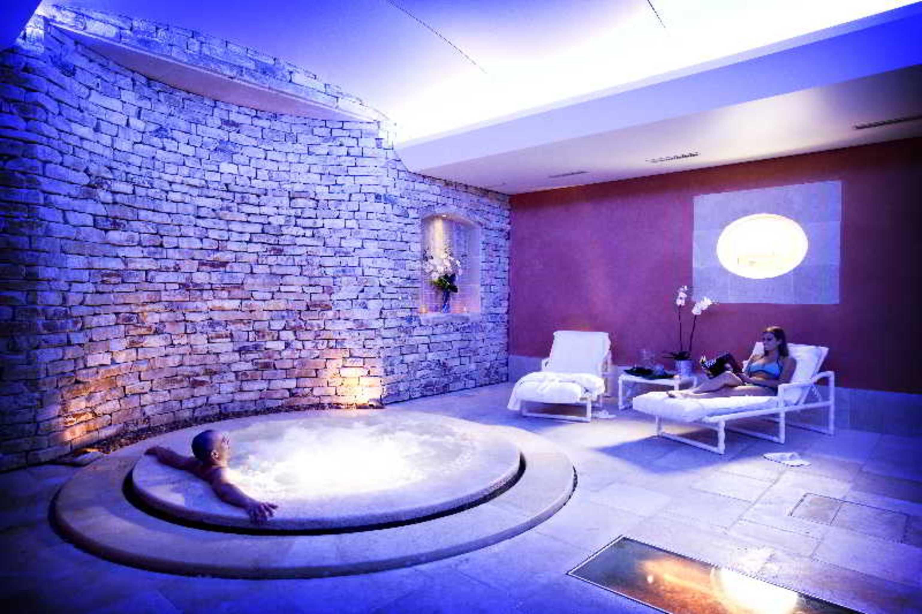 Auberge De Cassagne & Spa Le Pontet  Servizi foto