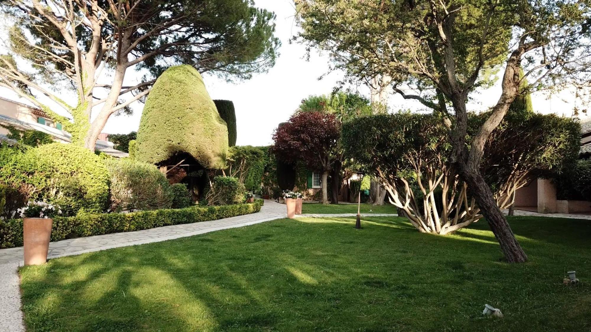 Auberge De Cassagne & Spa Le Pontet  Camera foto