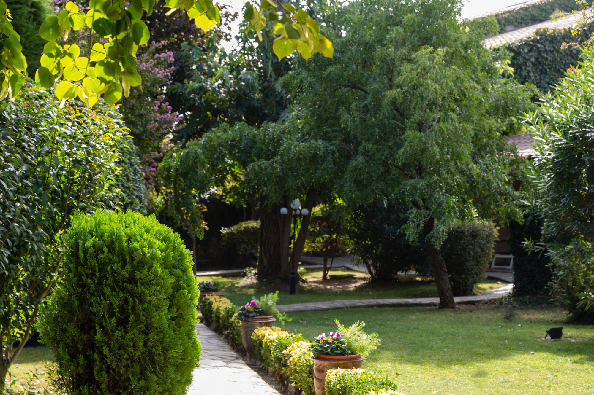 Auberge De Cassagne & Spa Le Pontet  Esterno foto