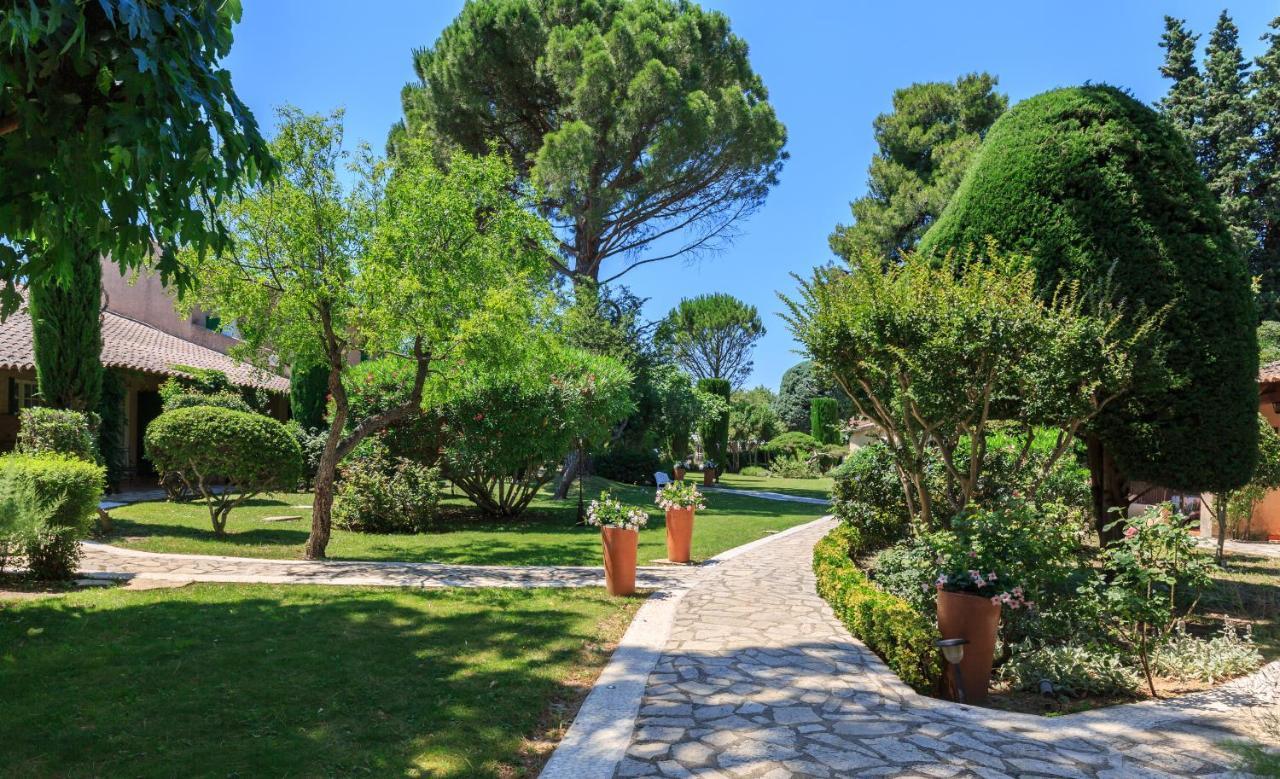 Auberge De Cassagne & Spa Le Pontet  Esterno foto