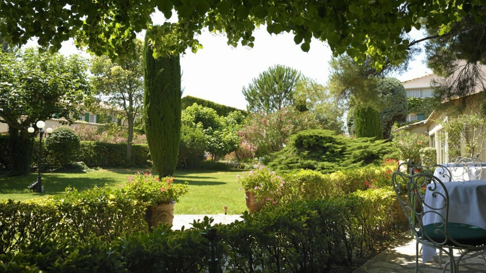 Auberge De Cassagne & Spa Le Pontet  Esterno foto